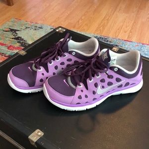 Nike fitsole sneakers 7.5